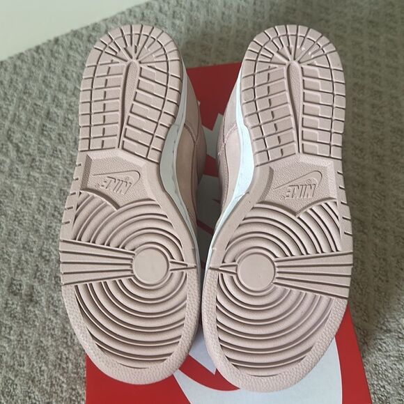 NWT sz 7.5 Nike Women’s Dunk Low premium pink - Picture 6 of 9